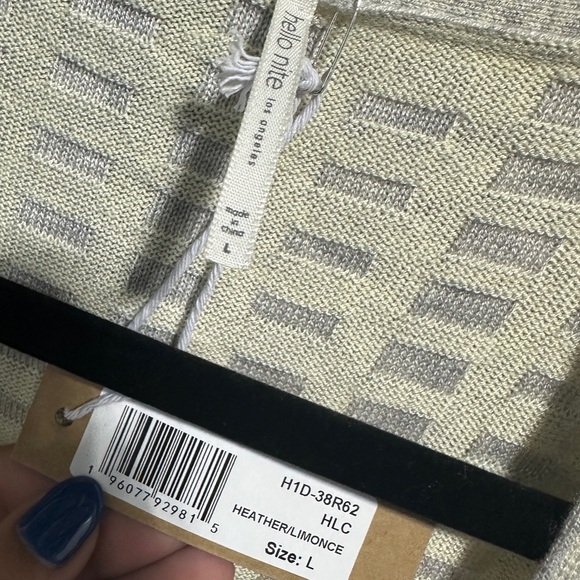 Hello Nite | Glow Cardigan - Picture 5 of 5